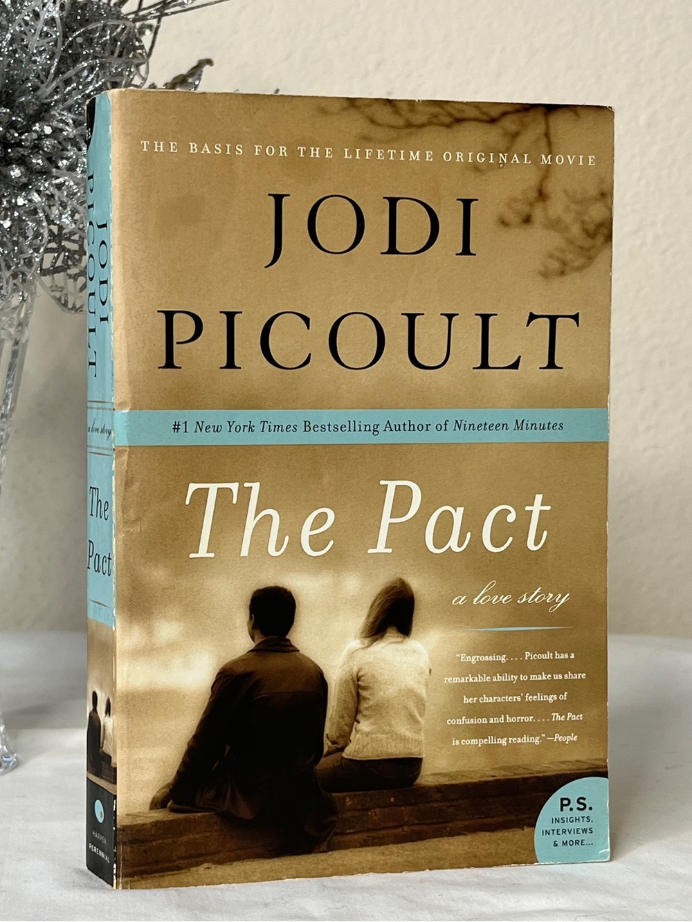 The Pact by Jodi Picoult Best Selling Novel Book now a Major Motion Picture